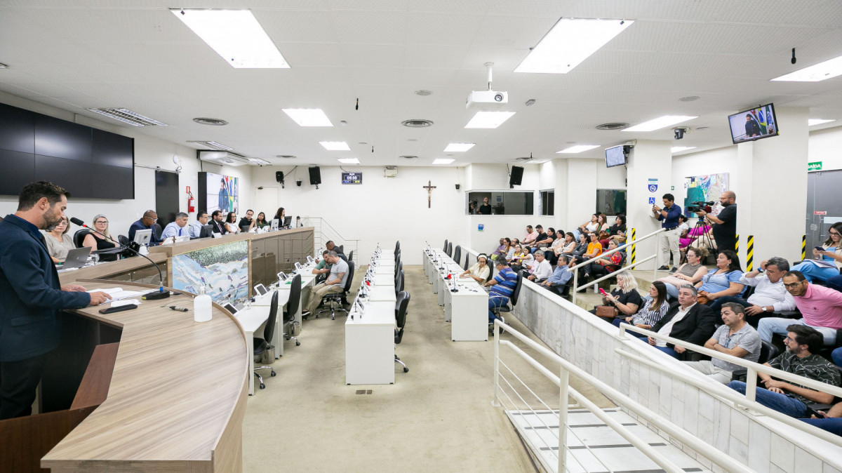 Audiência pública realizada nesta terça-feira (12), na Câmara Municipal